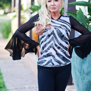 NWT Save The Faith White Tiger Long Sleeve Top